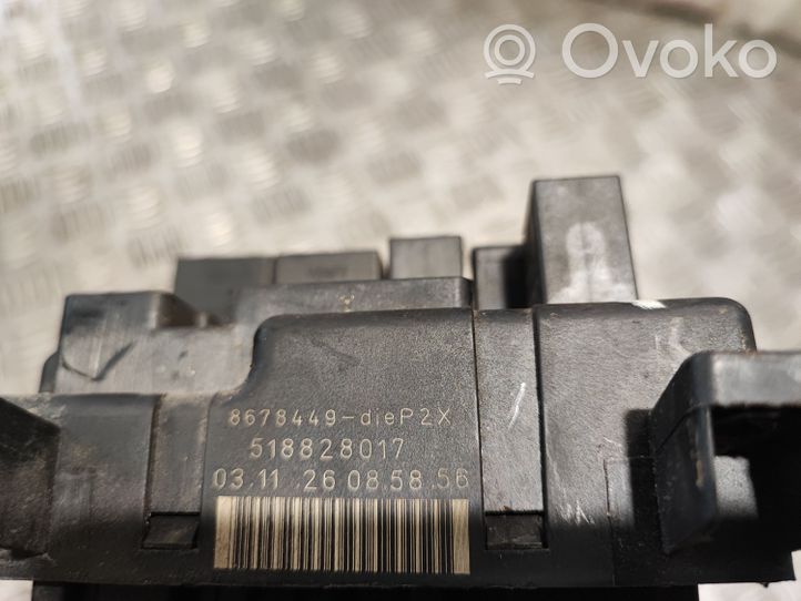 Volvo S60 Fuse box set 8678449