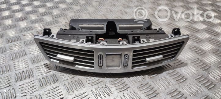Mercedes-Benz S W221 Dysze / Kratki środkowego nawiewu deski rozdzielczej A2218300954