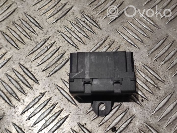 Volvo V70 Seat heating relay 200000