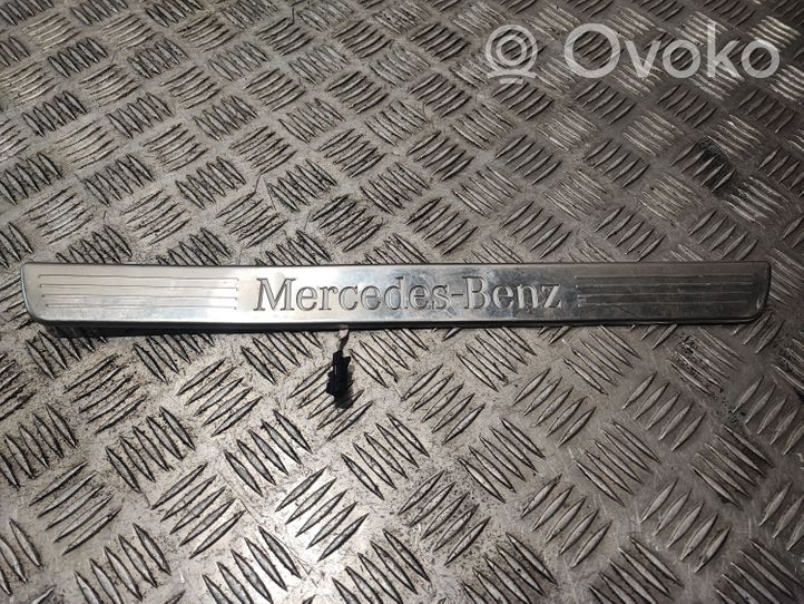 Mercedes-Benz GL X166 Garniture marche-pieds avant A1666809500