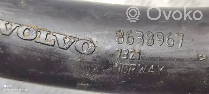 Volvo XC70 Interkūlerio žarna (-os)/ vamzdelis (-iai) 8638967