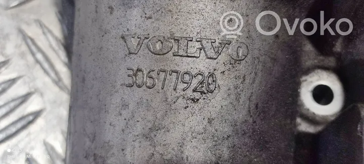 Volvo V60 Mocowanie / uchwyt filtra oleju 30677920