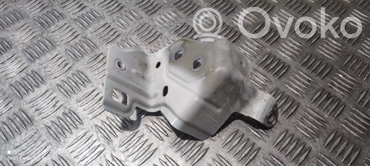 A2438809000 Mercedes-Benz EQB Fender mounting bracket, 20.00 € | RRR 