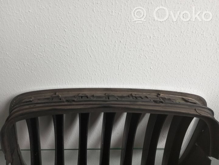 BMW X5 E70 Maskownica / Grill / Atrapa górna chłodnicy 7171396