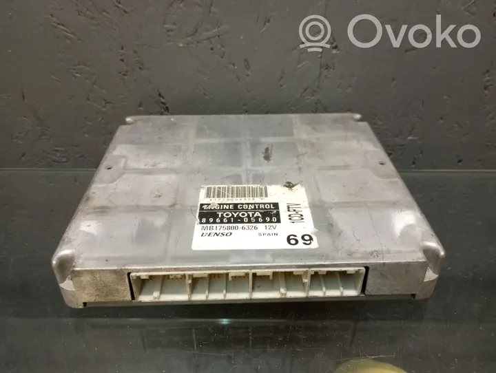 Toyota Avensis T250 Calculateur moteur ECU 8966105690