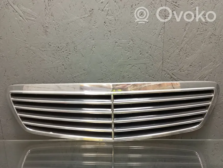 Mercedes-Benz S W220 Grille de calandre avant A2208800383