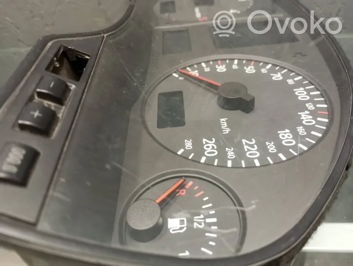 Audi A8 S8 D2 4D Speedometer (instrument cluster) 4D0919033CA