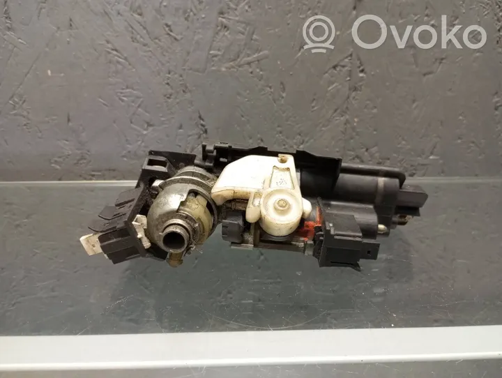 Mercedes-Benz C W203 Griff Taster Öffner Heckklappe Kofferraumdeckel A2037500093