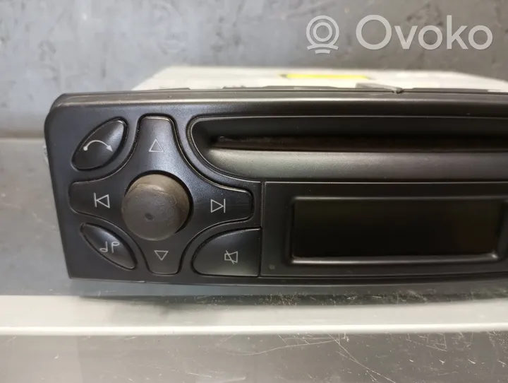 Mercedes-Benz C W203 Unité principale radio / CD / DVD / GPS A2038202286