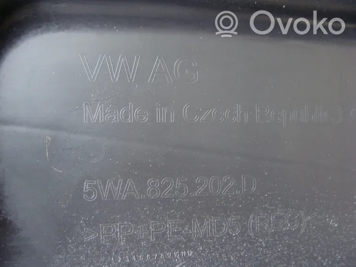 Volkswagen Golf VIII Protection inférieure latérale 5WA825201D
