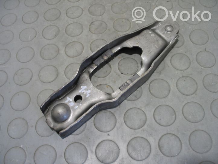 Volkswagen Polo V 6R Forcella del braccio di rilascio della frizione 02J 141703 C