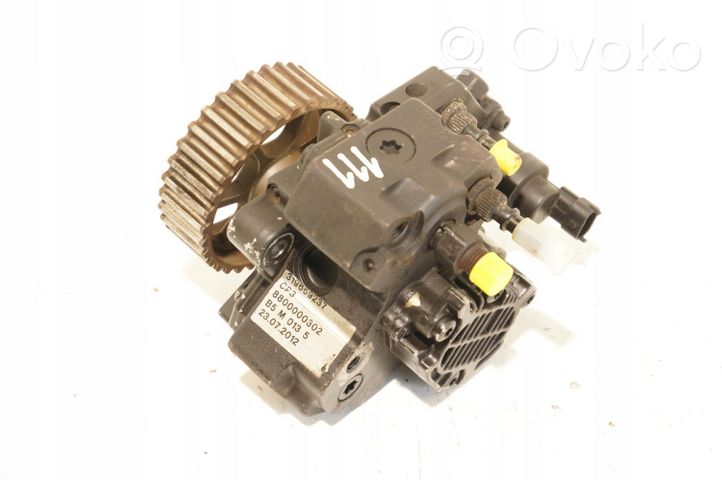 Nissan Almera N16 Polttoaineen ruiskutuksen suurpainepumppu 319669237 8800000302 CP3 