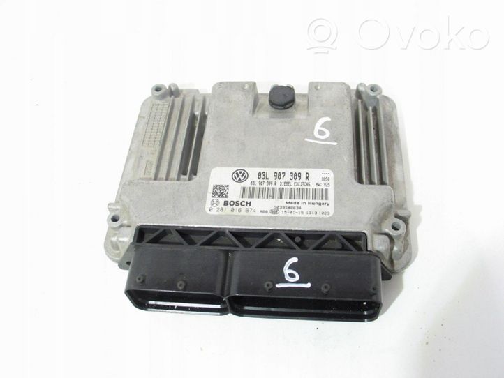 Volkswagen Touran III Unité de commande, module ECU de moteur Array