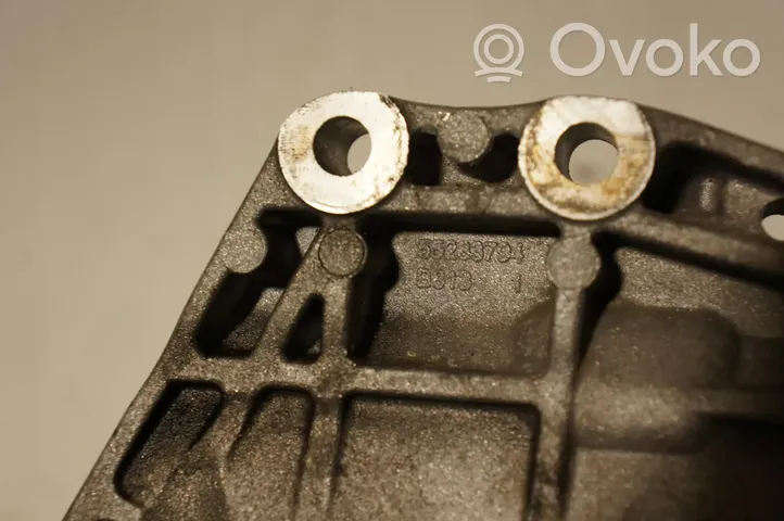 Opel Meriva B Uchwyt / Mocowanie sprężarki klimatyzacji 55283794