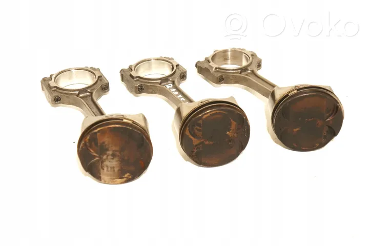 Opel Corsa E Piston with connecting rod 55580898