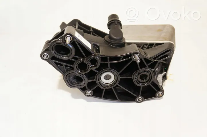 BMW 7 G11 G12 Support de filtre à huile 8570063