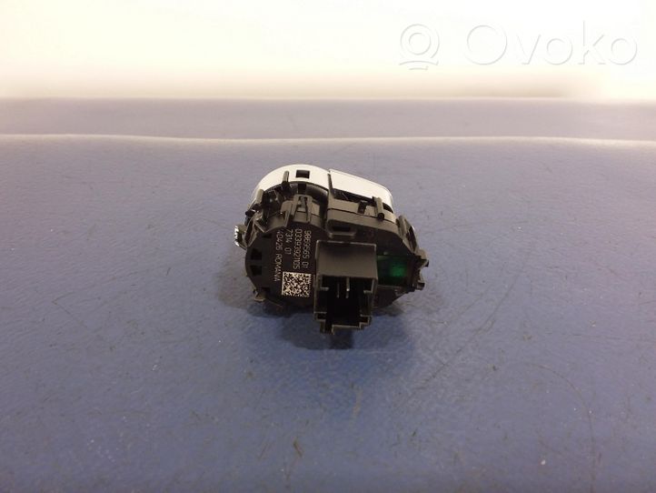 BMW 7 G11 G12 Bouton poussoir de démarrage du moteur 9869565