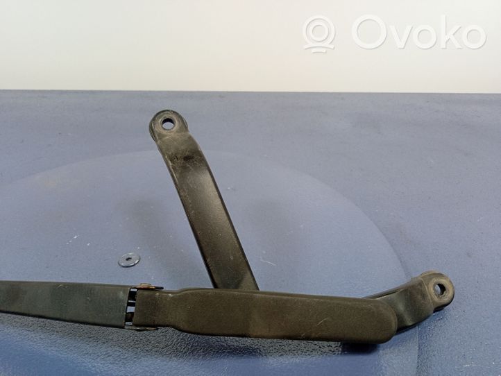 Tata Indica Vista II Braccio della spazzola tergicristallo anteriore 01