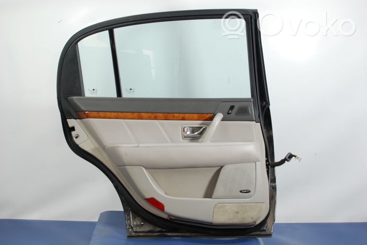 KIA Opirus Rear door 