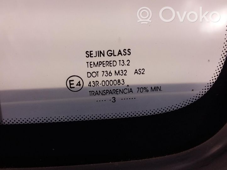 KIA Venga Rear side window/glass 