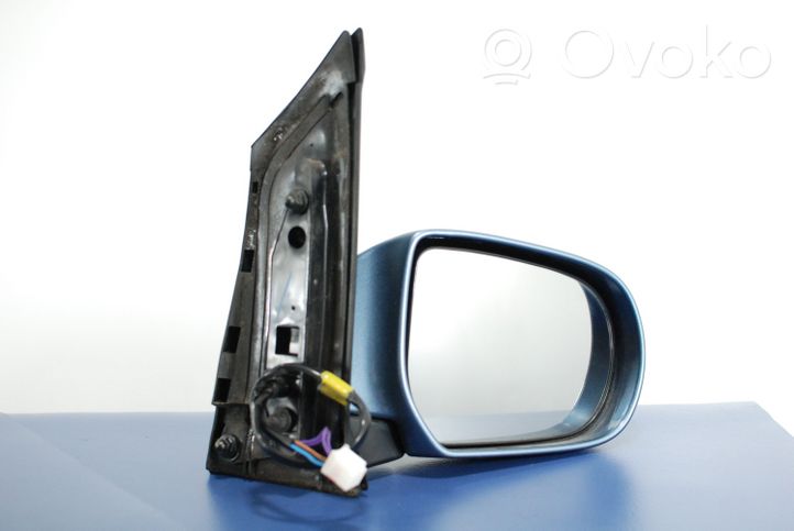 Mazda MPV II LW Elektryczne lusterko boczne drzwi przednich 