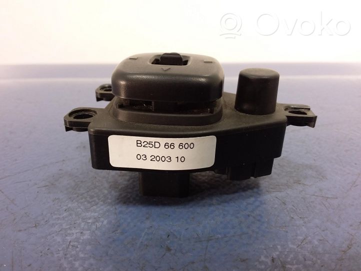 Mazda 2 Przycisk / Włącznik podgrzewania lusterek B25D66600