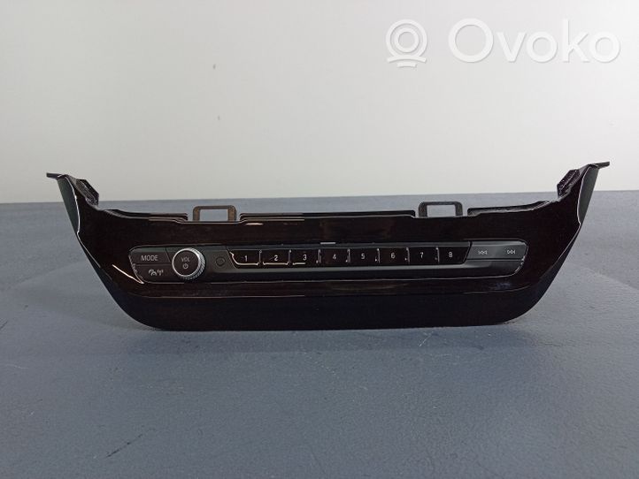 BMW X3 G01 Panel radia 5A47C37