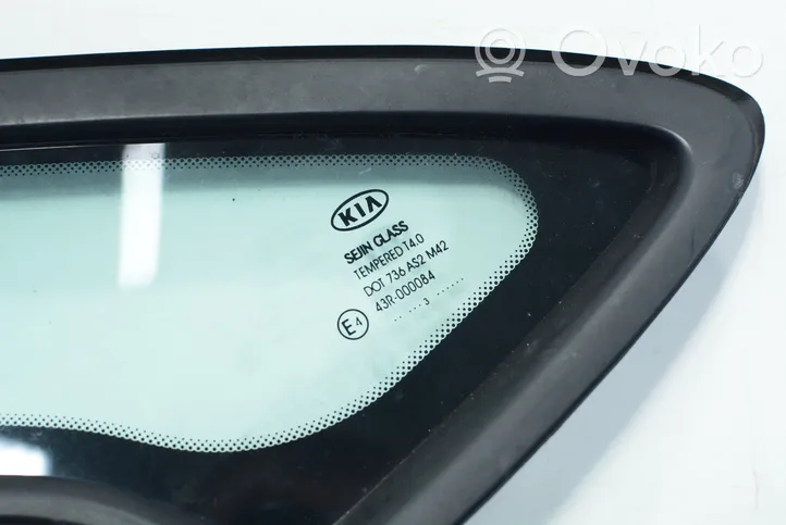 KIA Ceed Vetro del deflettore della portiera anteriore - quattro porte 