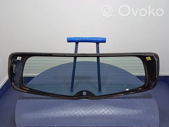 Toyota Corolla Verso E121 Pare-brise vitre arrière 01