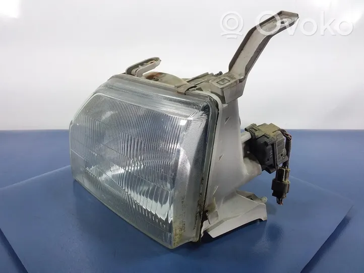 Daihatsu Gran Move Lampa przednia 10051385