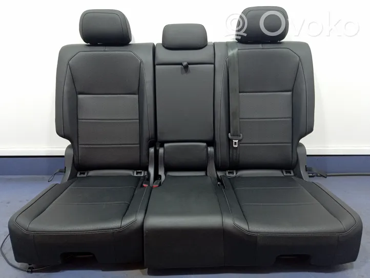 Volkswagen Tiguan Allspace Toisen istuinrivin istuimet 01