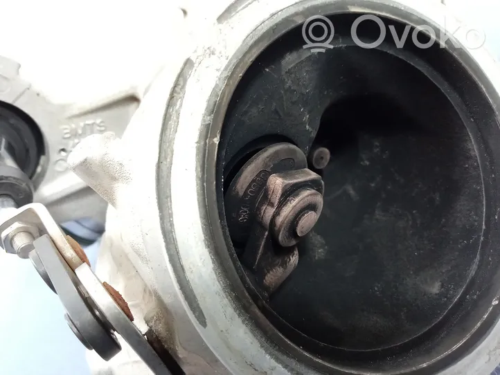 BMW X1 E84 Cześć układu próżniowego turbosprężarki 8631700