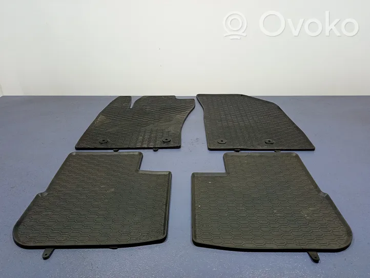 Fiat Tipo Tapis de sol / moquette de cabine avant 01