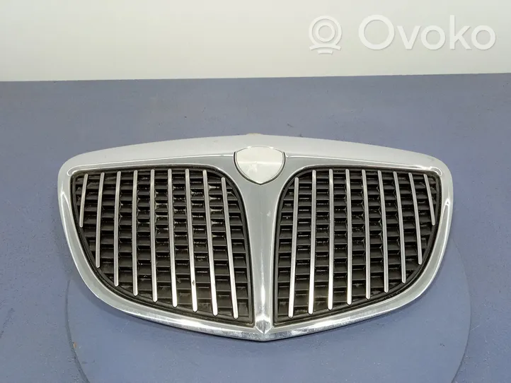 Lancia Musa Atrapa chłodnicy / Grill 735349457