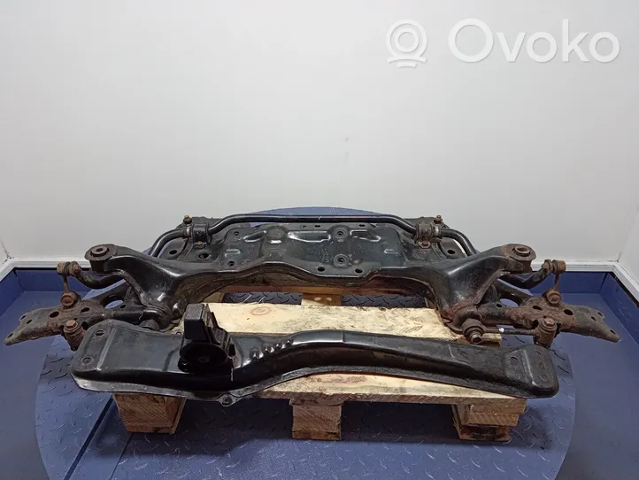 Toyota Avensis T220 Front subframe 01