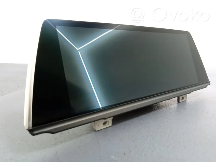 BMW 7 G11 G12 Panel / Radioodtwarzacz CD/DVD/GPS 9842166