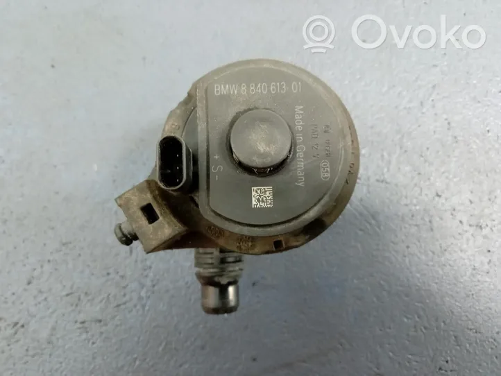 BMW 7 G11 G12 Pompe de circulation d'eau 8840613