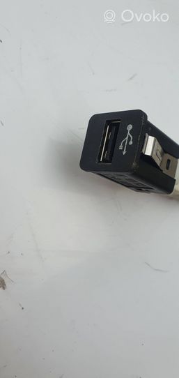 BMW 3 E92 E93 USB socket connector 9237656