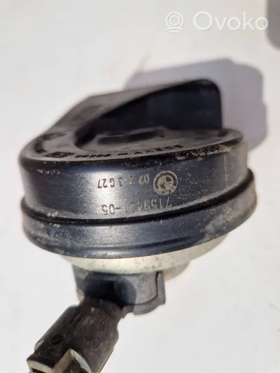 BMW 3 E46 Horn signal 7159421