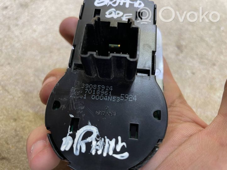 Opel Grandland X Light switch 39085924