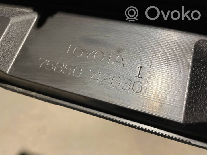 Toyota RAV 4 (XA50) Verkleidung Schweller vorne 7585042030