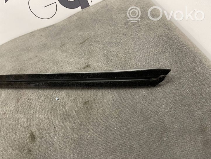 BMW 5 G30 G31 Rivestimento modanatura del vetro della portiera anteriore 7336959