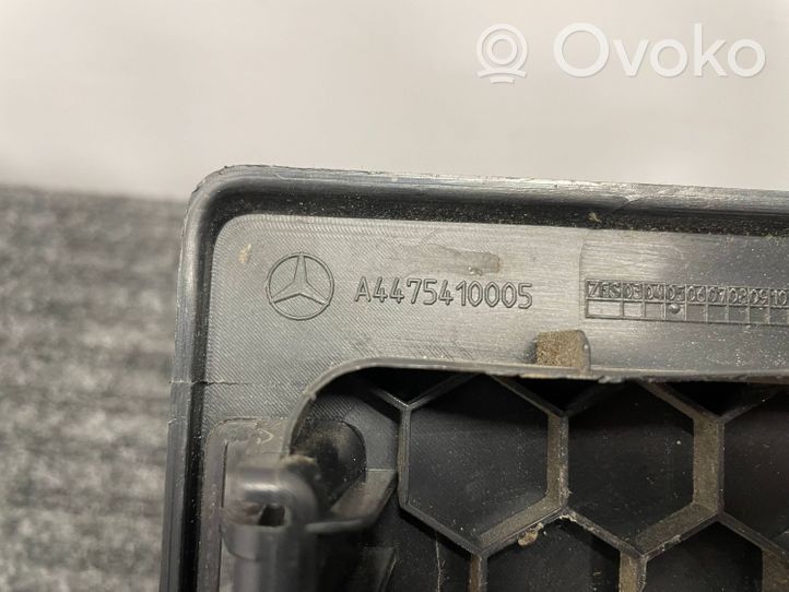 Mercedes-Benz Vito Viano W447 Coperchio/tappo della scatola vassoio della batteria A4475410005