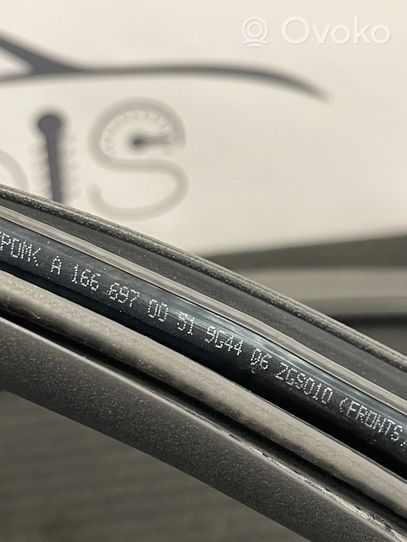 Mercedes-Benz GL X166 Guarnizione in gomma portiera anteriore A1666970051