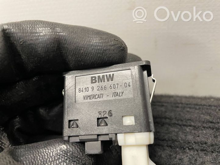 BMW X4 F26 Connettore plug in USB 9266607