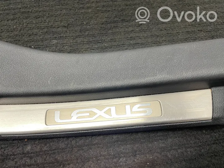 Lexus GS 250 350 300H 450H Takaoven kynnyksen suojalista 6793030070