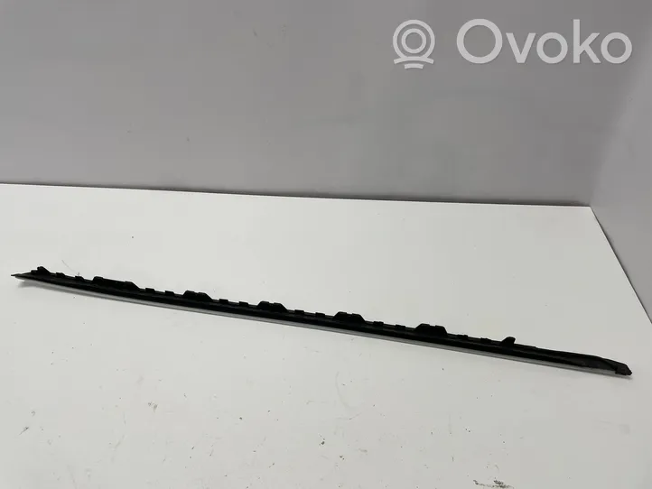 BMW X6 F16 Windshield trim 