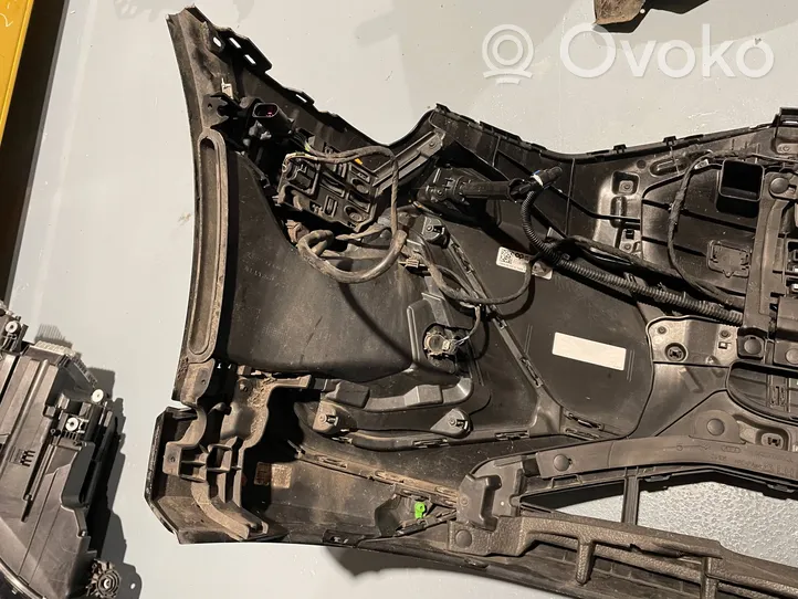 Audi e-tron Front piece kit 4KE941035