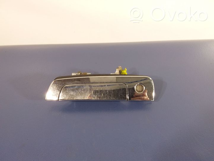 Mitsubishi Pajero Front door exterior handle 