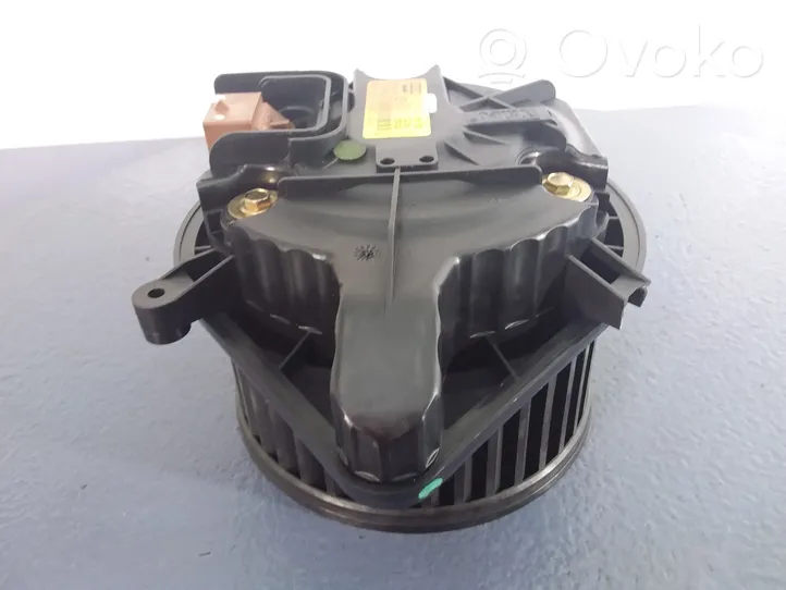 Audi A4 S4 B6 8E 8H Ventola riscaldamento/ventilatore abitacolo 8E1820021B